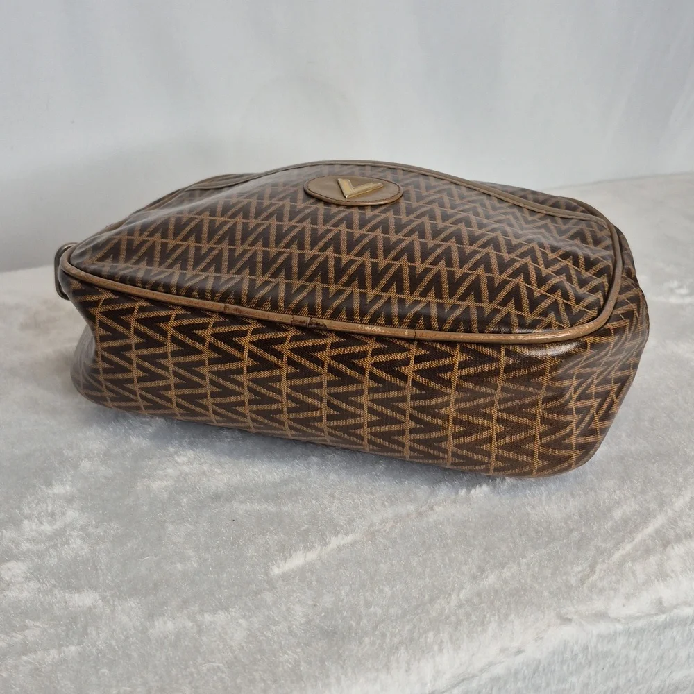 Mario Valentino  Cosmetic Toiletry Pouch Clutch (UNISEX)